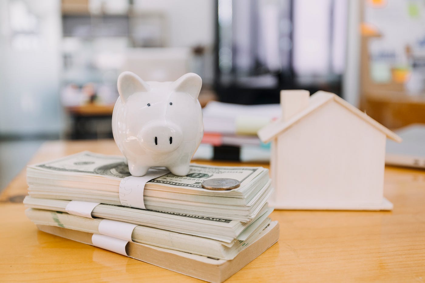 The Savings Habit : A Simple Story With a Big Lesson.